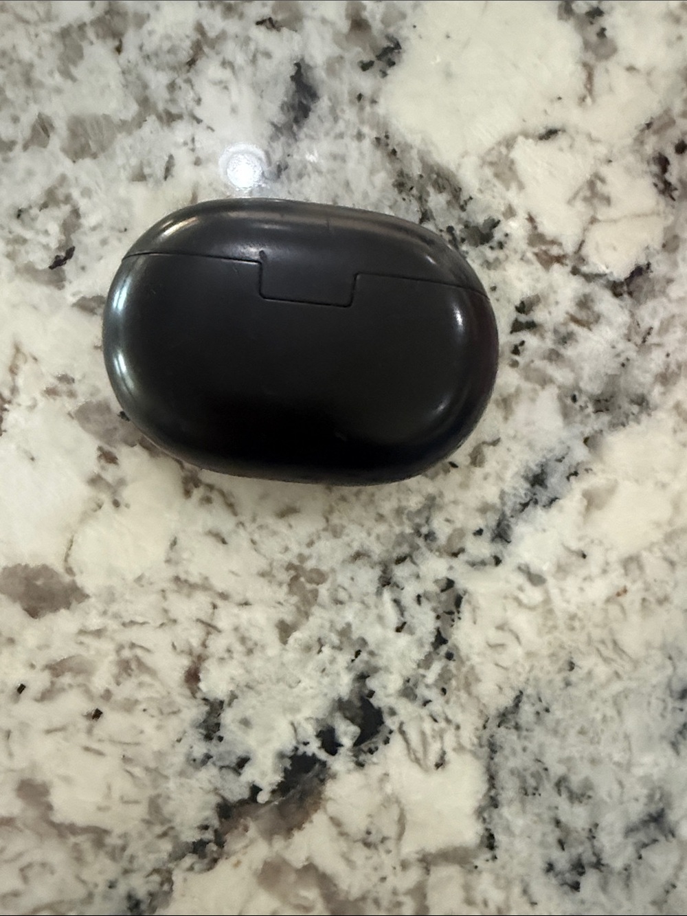 Beats Wireless Earbuds - Black - Picture 2 of 5